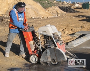 Floor Saw
            Training Husqvarna Floor Saw in Action